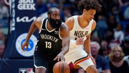 b体育下载-【现场】三星闪耀险胜鹈鹕 罚球数新高哈登找回自我