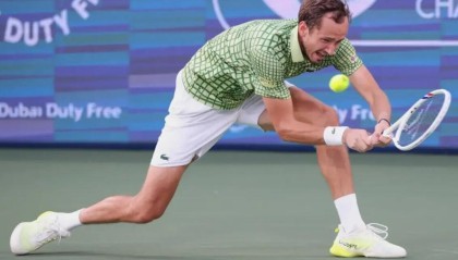 b体育-中东局势紧张！多位网球名将被困，前世界第一恐无缘第五大满贯