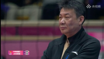 上海一队摆烂但青年队闪光！蔡斌只会一套阵容，不如张磊灵活用人|女排|上海女排|仲慧|执教|郎平_新浪体育_新浪新闻
